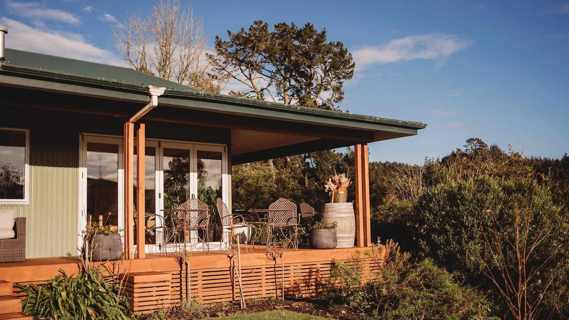 Paradise Valley Lodge - The Homestead Rotorua Holiday home