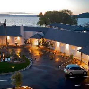4* Resort Wai Ora Lakeside